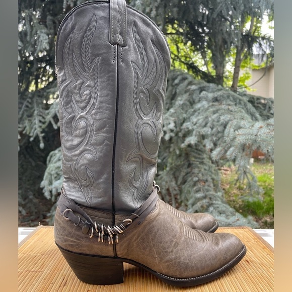 J. Chisholm Vintage Made in USA Taupe & Gray Leather Pointed Toe Cowboy Boots - Picture 2 of 14